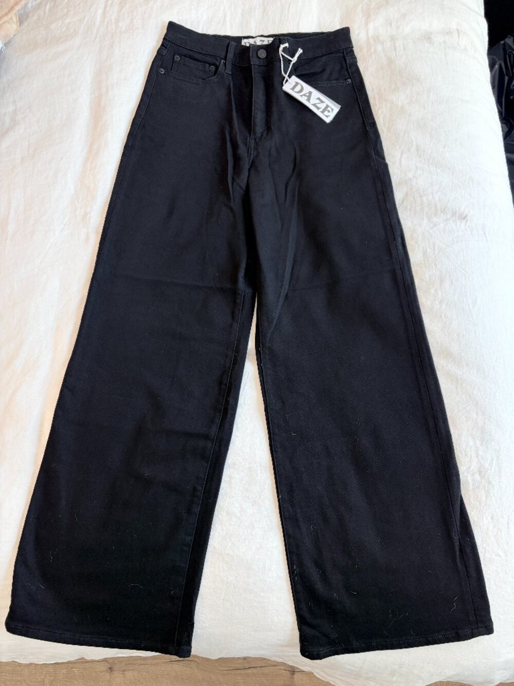 Daze Denim Echo High Rise Wide Leg Jeans Black | NWT | Size 28
